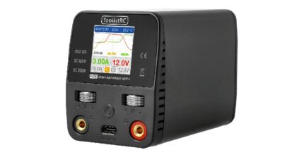Зарядно ToolkitRC P200 V2 30V 10A max 100/200W AC/DC